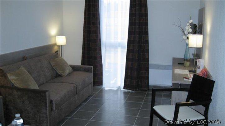 Apparthotel Sejours & Affaires Manosque Rum bild