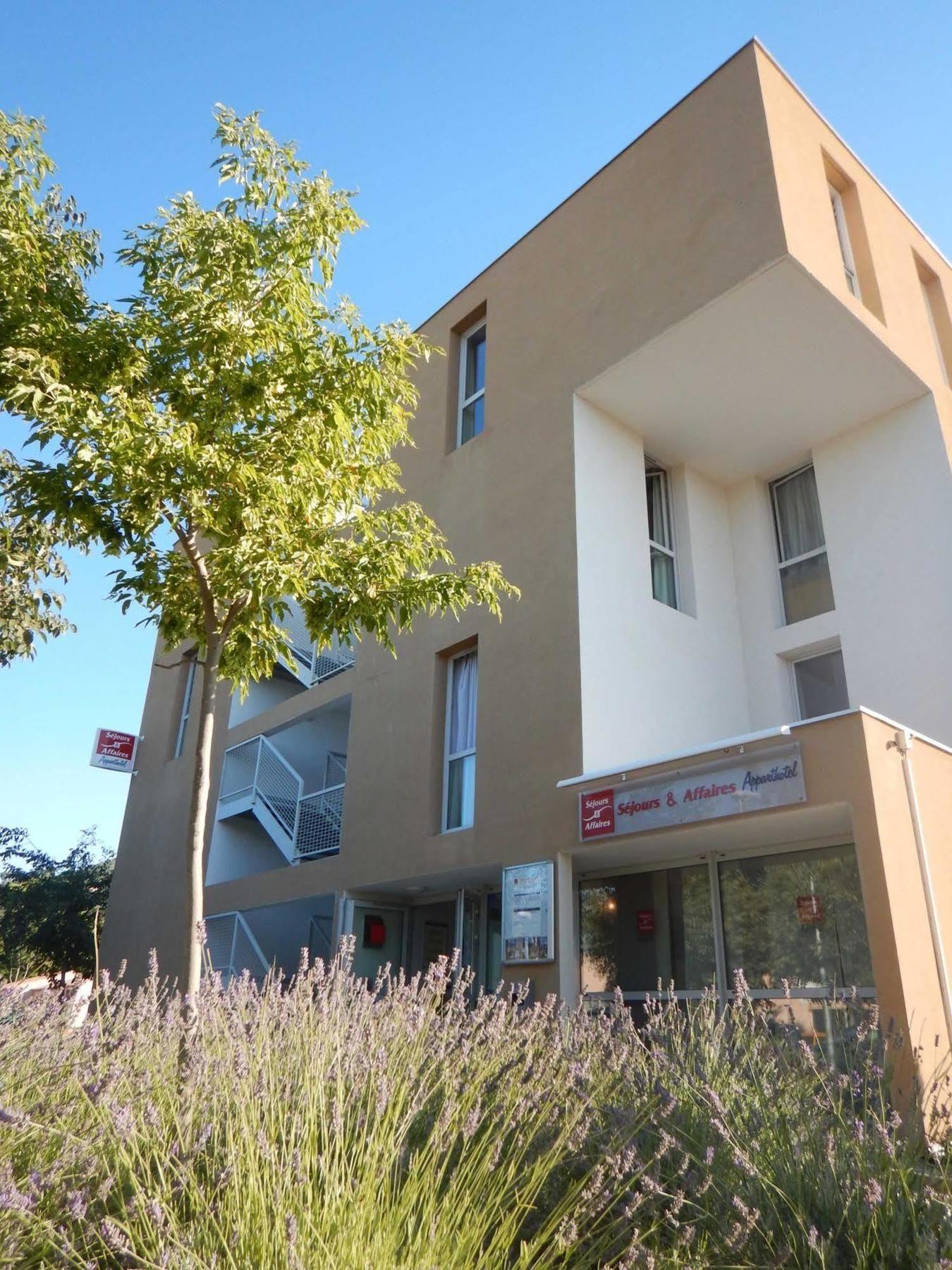 Apparthotel Sejours & Affaires Manosque Exteriör bild